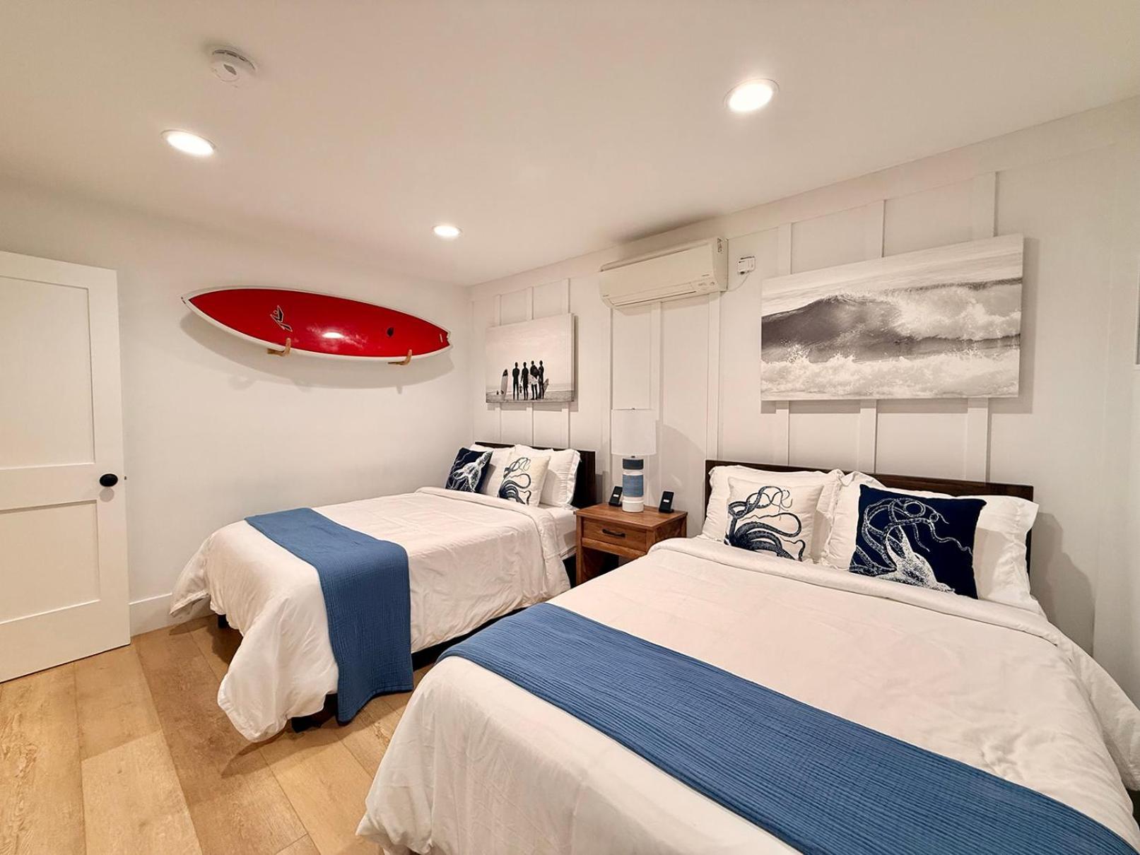 Surf Casita - Luxury Beach Home - Steps To Ocean & Walk To Everything Нюпорт Бийч Екстериор снимка
